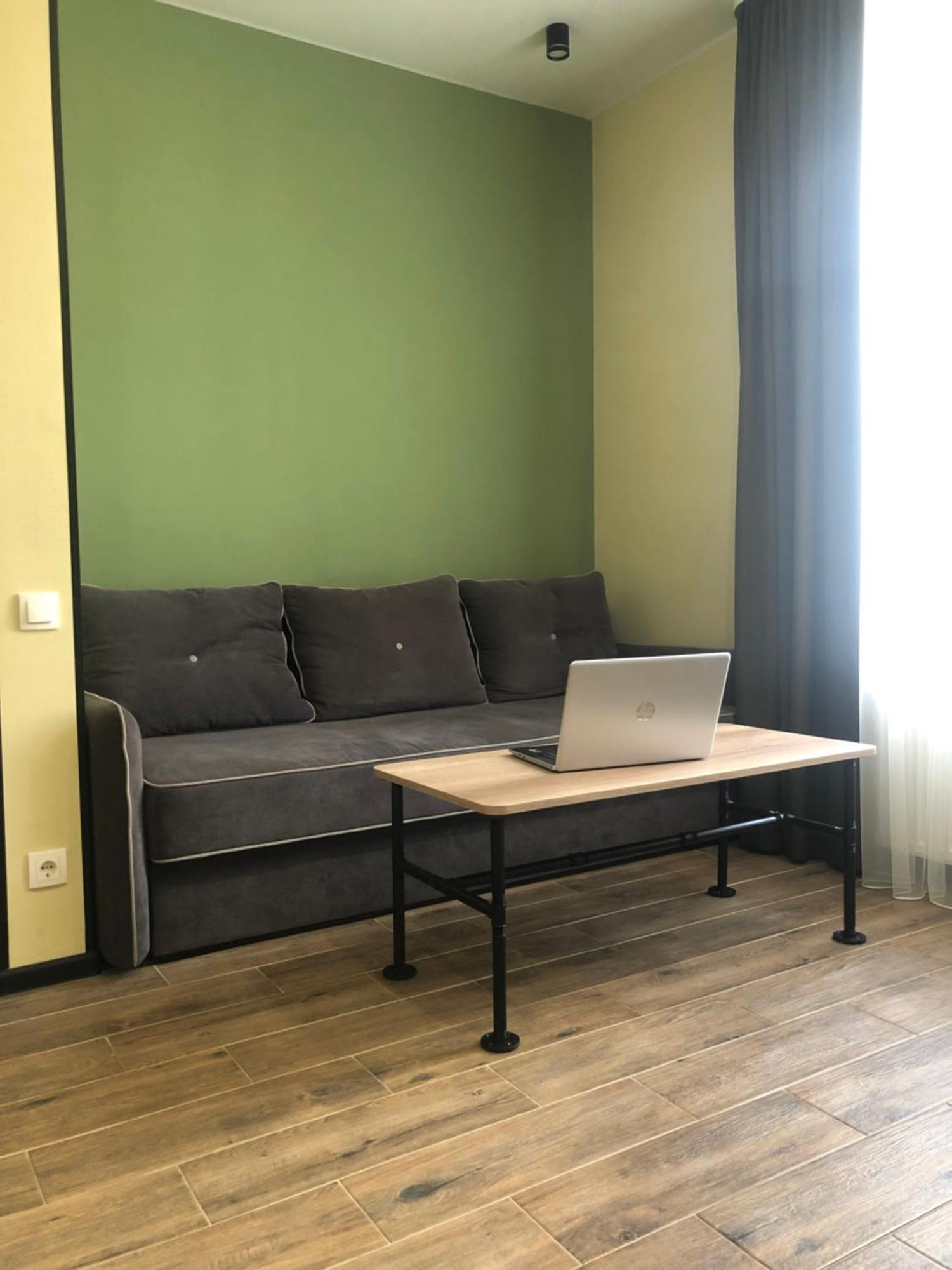 Cozy Near The Center Apartment